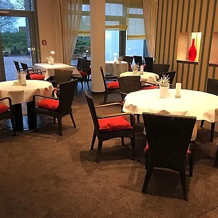 Hotel Hansens Haus Am 4*