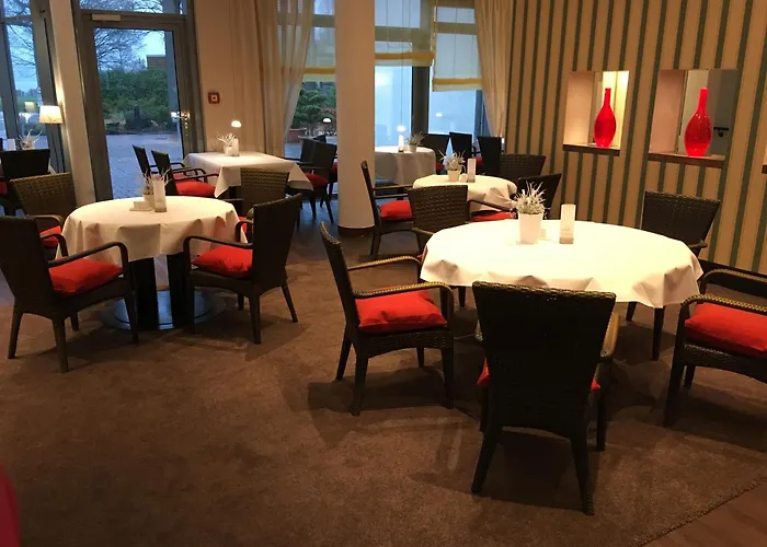 Отель Hansens Haus Am Бад-Цвишенан